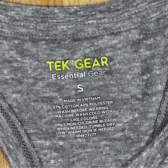 Avia Women's Running biker lined Shorts & Tek Gear razor back tank top.  Small - Picture 3 of 9